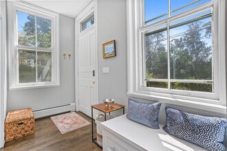 35 Rose Hill Rd in Fairfield, CT - Building Photo - Building Photo