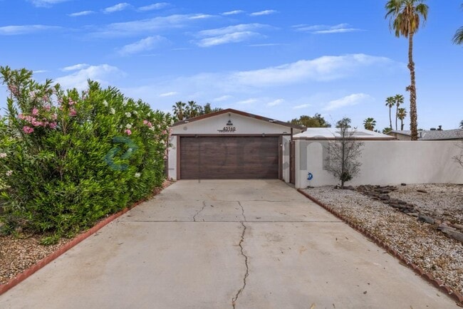 43160 Virginia Ave in Palm Desert, CA - Building Photo - Building Photo