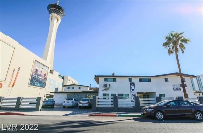 2201 Fairfield Ave in Las Vegas, NV - Foto de edificio - Building Photo