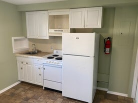 28 Brook St in Rockaway, NJ - Building Photo