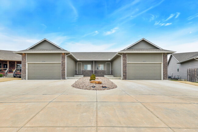 property at 2204 Quivira Cir