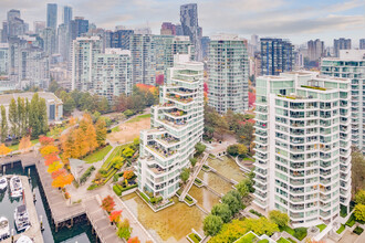 Bayshore Tower 4 in Vancouver, BC - Building Photo - Building Photo