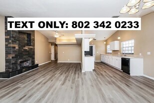 2471 Wellington Dr in Howell, MI - Building Photo