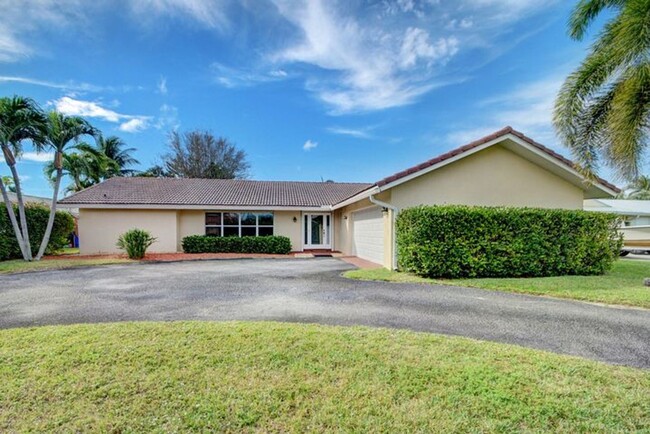 1753 W Terrace Dr in Lake Worth Beach, FL - Building Photo - Building Photo