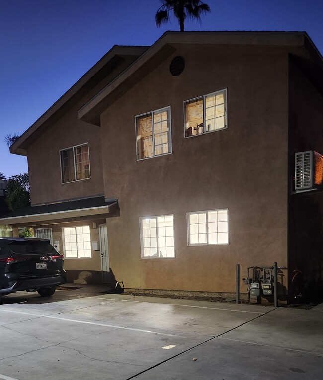 1217 W Martin Luther King Jr Blvd, Unit 1217 W. MLK in Los Angeles, CA - Building Photo - Building Photo