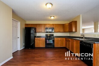 10770 Parker Dr in Indianapolis, IN - Building Photo - Building Photo