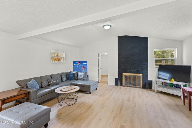 7059 Tynan Ave in Jacksonville, FL - Building Photo - Building Photo