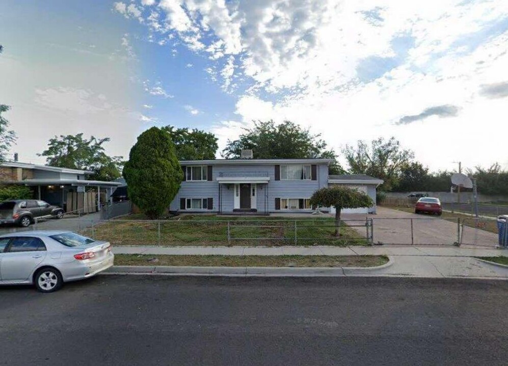 2617 Vespa Dr in West Valley City, UT - Building Photo