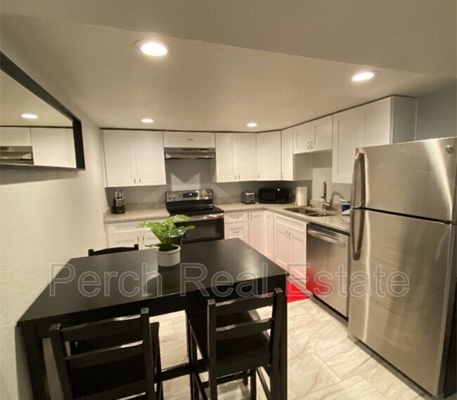 1550 Tabor St in Lakewood, CO - Building Photo - Building Photo