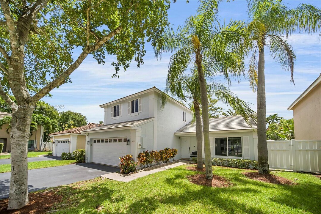 9536 NW 9th Ct in Plantation, FL - Building Photo