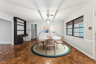 1906 N O'Connor Rd in Irving, TX - Building Photo - Building Photo