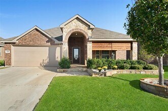 609 Racine Dr in Oak Point, TX - Building Photo - Building Photo