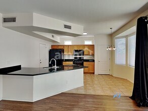 9858 E Empress Ave in Mesa, AZ - Building Photo - Building Photo