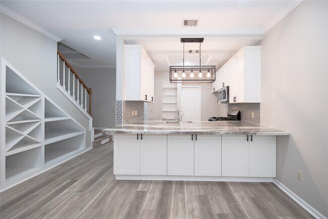 property at 2930 Grants Lake Blvd
