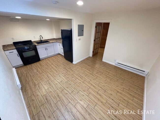 property at 1857 W Mosier Pl