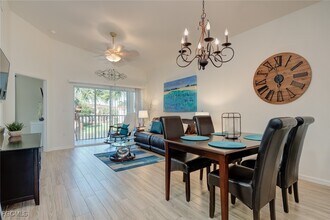 15430 Bellamar Cir in Ft. Myers, FL - Building Photo - Building Photo