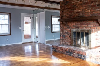 10737 Silverbrook Dr in Cincinnati, OH - Building Photo - Building Photo