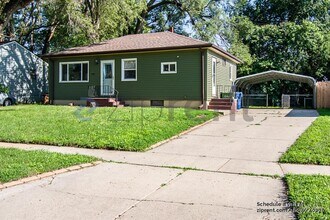 907 W 29th Ave in Bellevue, NE - Building Photo - Building Photo