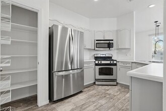 1193 Stormy Valley Rd in Las Vegas, NV - Building Photo - Building Photo