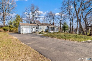 150 Stiles St in Stratford, CT - Building Photo