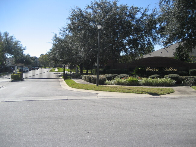 3924 Hollow Crossing Dr in Orlando, FL - Foto de edificio - Building Photo