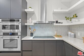 2016 Stanley Hills Dr in Los Angeles, CA - Building Photo - Building Photo