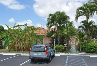 Vacation Rentals in Fort Lauderdale, FL - Building Photo - Building Photo