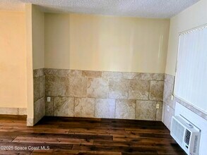 202 Caroline St in Cape Canaveral, FL - Building Photo - Building Photo