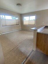 3907 Carolina Dr in Anchorage, AK - Building Photo - Building Photo