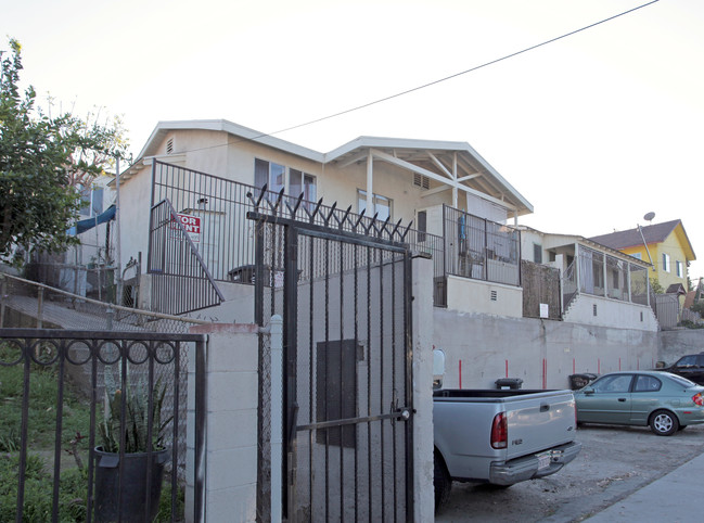 628-634 S Bonnie Beach Pl in Los Angeles, CA - Building Photo - Building Photo