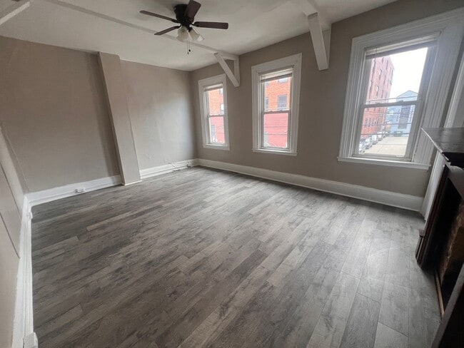 1815 Locust St in Pittsburgh, PA - Building Photo - Building Photo