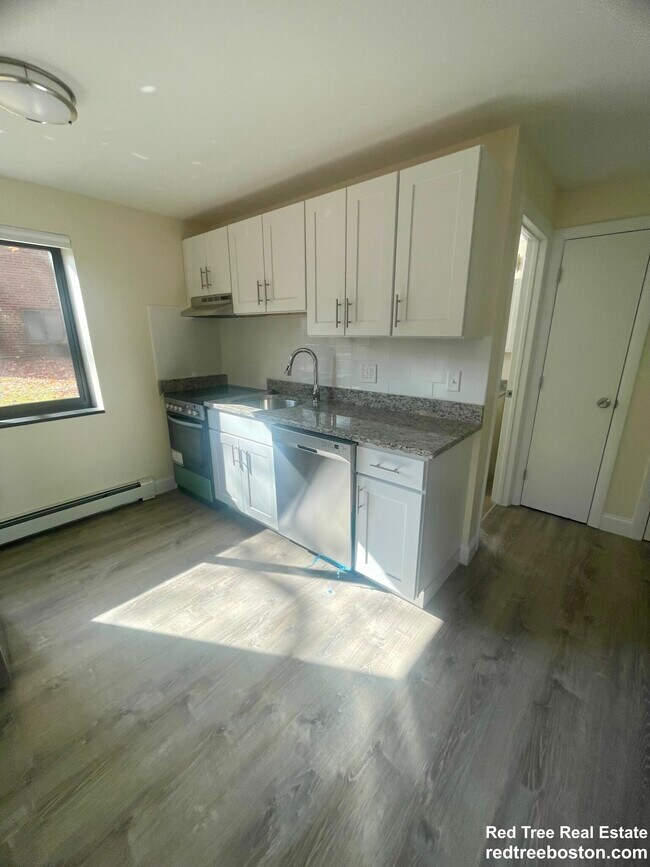 15 Chester St in Cambridge, MA - Foto de edificio - Building Photo