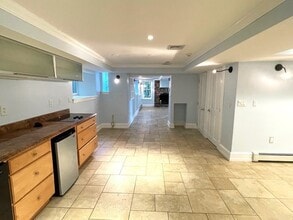 36 Sunhill Ln in Newton, MA - Building Photo - Building Photo