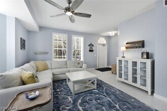 6076 Islandwalk Blvd in Naples, FL - Building Photo - Building Photo