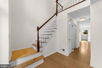 53 Perilli Dr in Hamilton Township, NJ - Building Photo - Building Photo