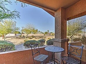 525 N Miller Rd in Scottsdale, AZ - Building Photo - Building Photo