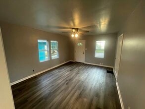 1517 N Chester Ave in Indianapolis, IN - Building Photo - Building Photo