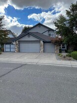 1660 Timberlake Cir in Lodi, CA - Building Photo