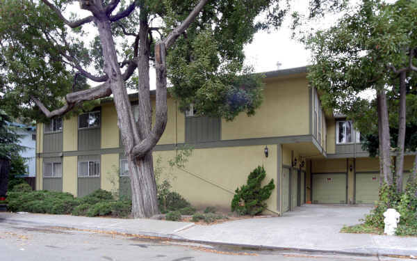 3213 Santa Clara Ave in El Cerrito, CA - Building Photo - Building Photo