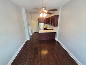283 Keswick Ave, Unit E in Glenside, PA - Building Photo - Building Photo