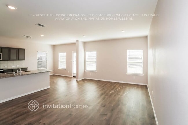 800 Alton Dr in Aubrey, TX - Building Photo - Building Photo