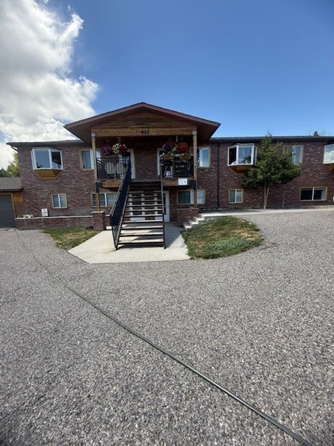 property at 611 North N Street