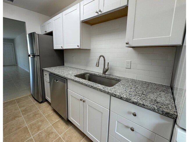 1762 Service Rd in North Palm Beach, FL - Building Photo - Building Photo