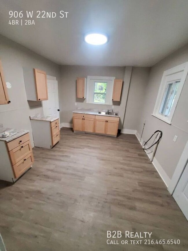 906 W 22nd St in Lorain, OH - Building Photo - Building Photo