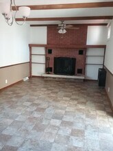 2924 11th Ave in Moline, IL - Building Photo - Building Photo
