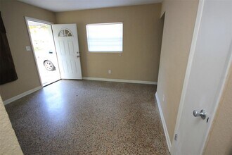 2916 W Arch St in Tampa, FL - Building Photo - Building Photo