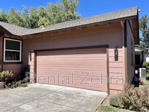 233 Craftman Ct in Santa Rosa, CA - Building Photo - Building Photo