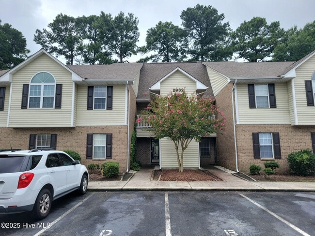 property at 2932 Mulberry Ln