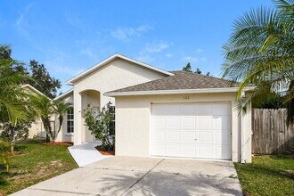 166 Diamond Ridge Blvd in Auburndale, FL - Building Photo - Building Photo