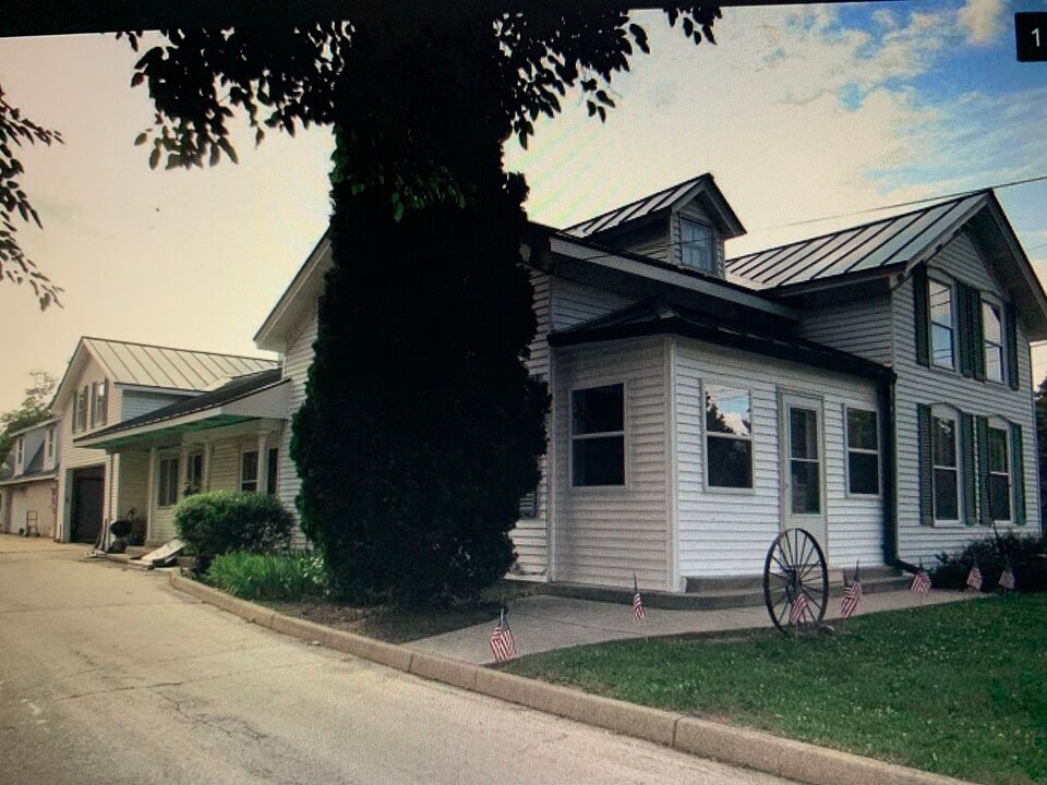 1455 N Brookfield Rd in Brookfield, WI - Building Photo